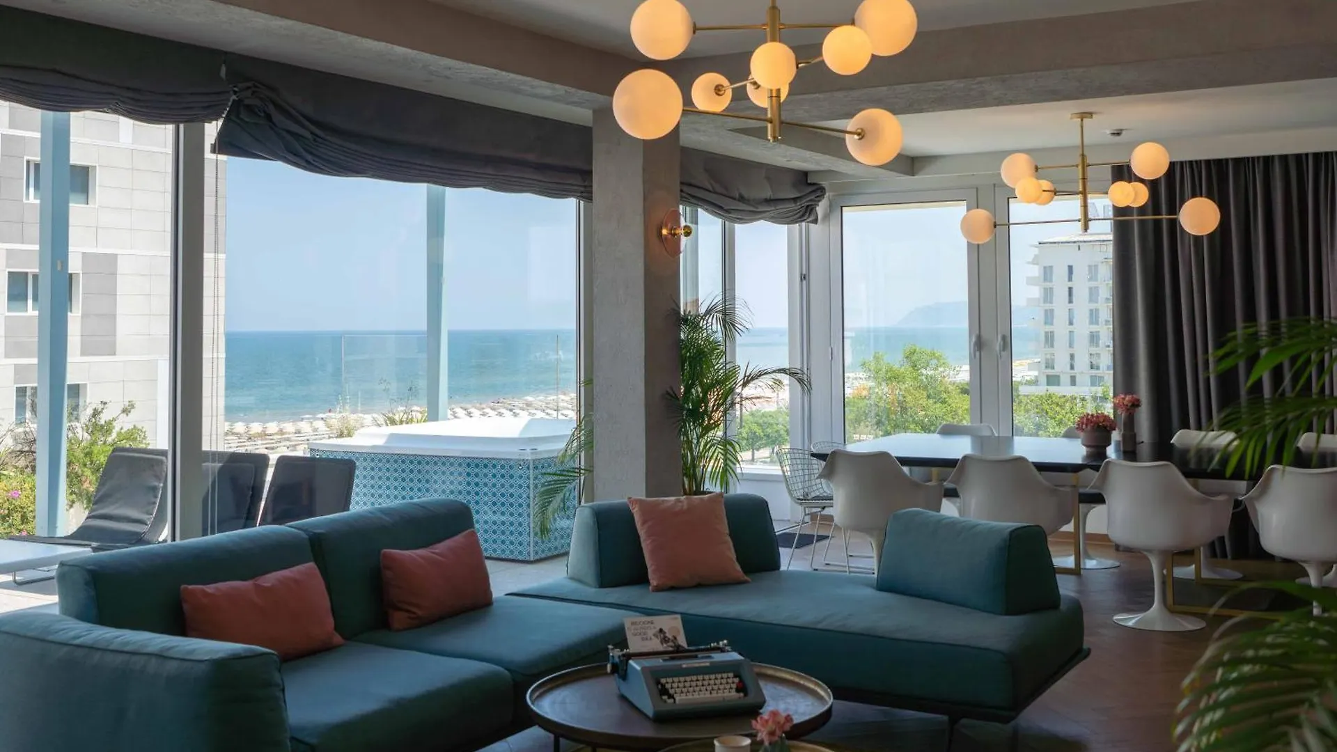 The Box Riccione - Adults Only Hotel